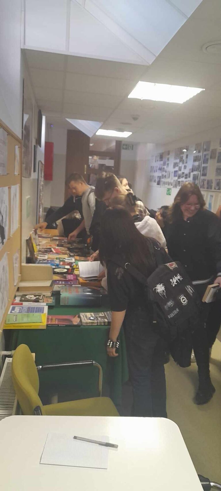 07.11.2023-Podsumowanie obchodów Międzynarodowego Miesiąca Bibliotek Szkolnych w Bażyniaku — zdjęcie 12