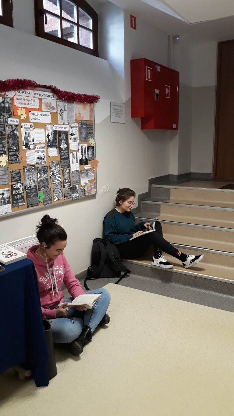 05.12.2019-W bibliotece szkolnej — zdjęcie 6
