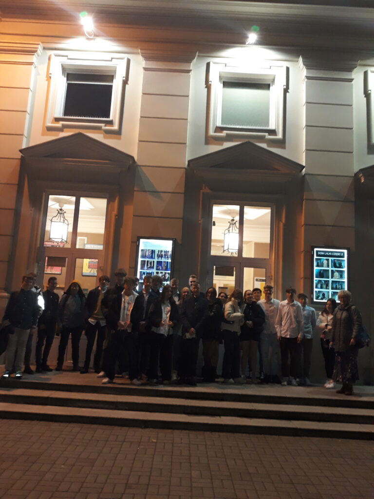 27.10.2021-Wycieczka kl.1A do Warszawy — zdjęcie 9