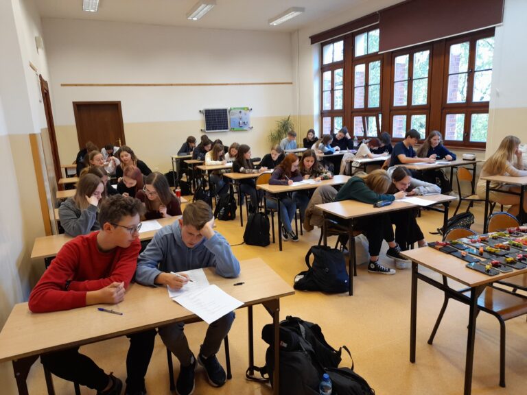 01-31.10.2022-Październik Międzynarodowym Miesiącem Bibliotek Szkolnych — zdjęcie 4