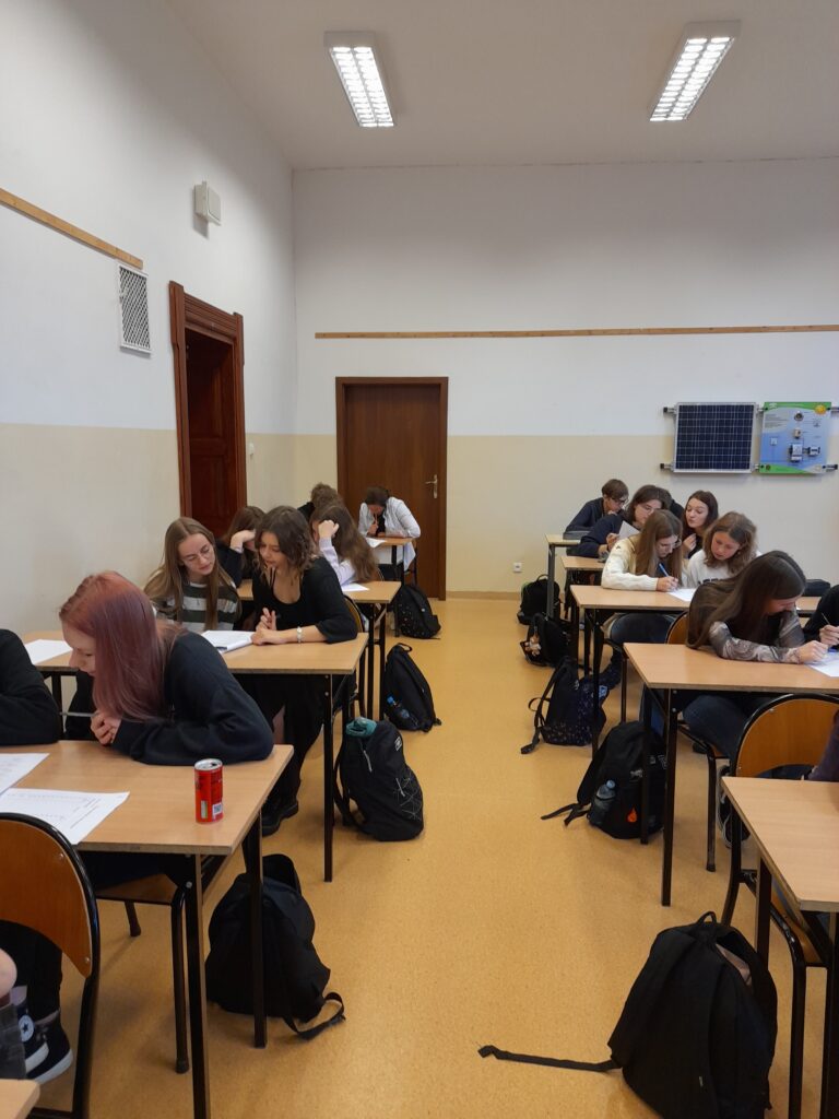01-31.10.2022-Październik Międzynarodowym Miesiącem Bibliotek Szkolnych — zdjęcie 12