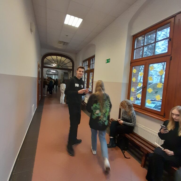 30.11.2022-Akcja czytelnicza - Andrzejkowa wróżba literacka — zdjęcie 23