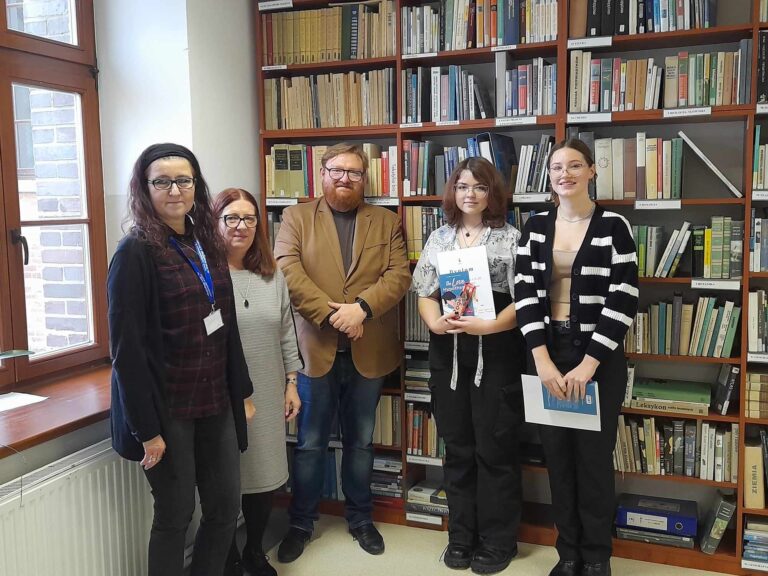 07.11.2023-Podsumowanie obchodów Międzynarodowego Miesiąca Bibliotek Szkolnych w Bażyniaku — zdjęcie 15