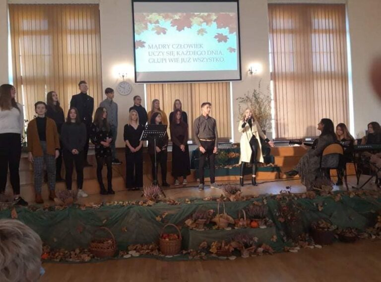 14.10.2021-Szkolny Dziń Edukacji Narodowej — zdjęcie 44