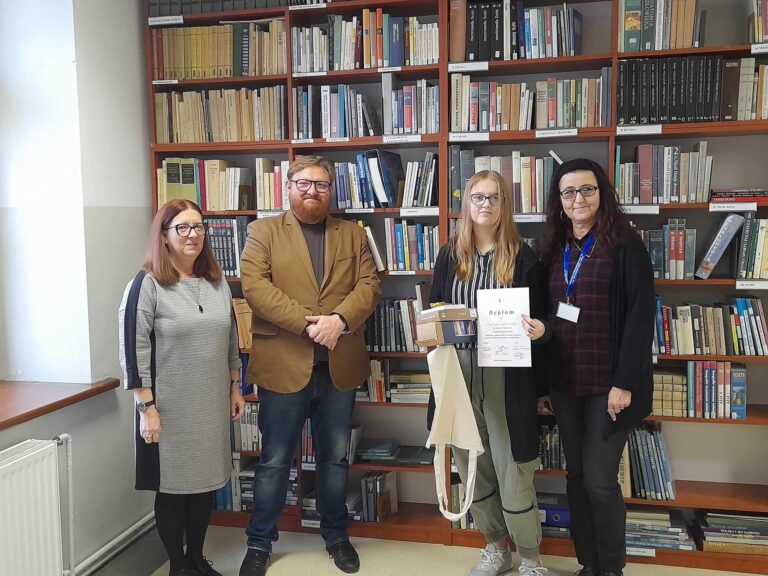 07.11.2023-Podsumowanie obchodów Międzynarodowego Miesiąca Bibliotek Szkolnych w Bażyniaku — zdjęcie 17