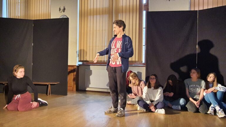 09.11.12.2021-Warsztaty teatralne — zdjęcie 8