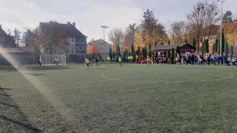 25.10.2022-Mistrzostwa Powiatu Ostródzkiego Licealiady w Piłce Nożnej Chłopców — zdjęcie 29