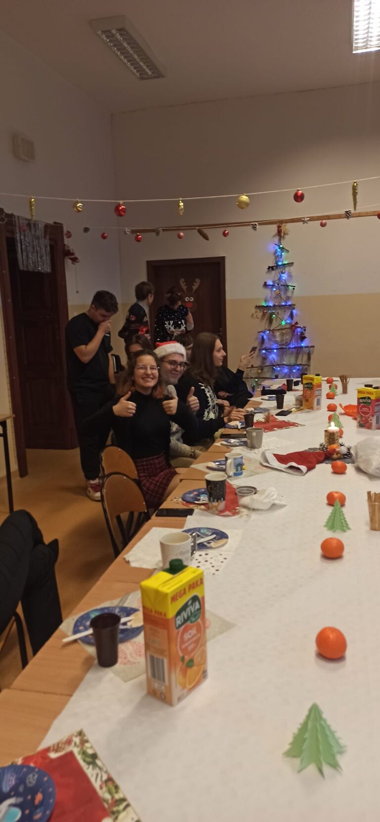22.12.2022-Konkutrs na najładniej udekorowaną salę — zdjęcie 11