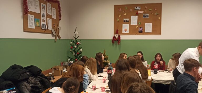 22.12.2022-Konkutrs na najładniej udekorowaną salę — zdjęcie 24
