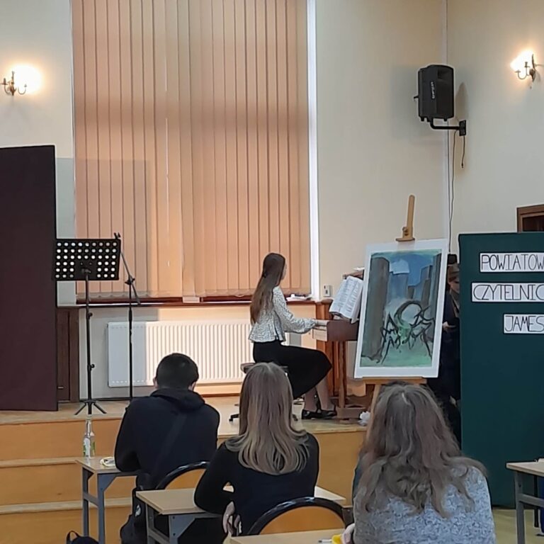 14.03.2023-XV Powiatowy Konkurs Czytelniczy z Literatury Fantasy — zdjęcie 6