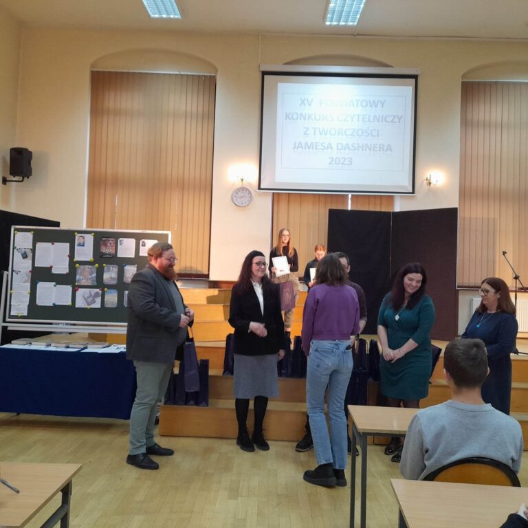 14.03.2023-XV Powiatowy Konkurs Czytelniczy z Literatury Fantasy — zdjęcie 25