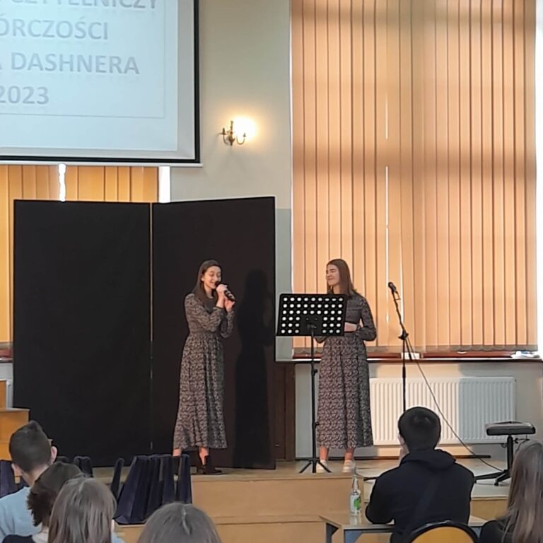14.03.2023-XV Powiatowy Konkurs Czytelniczy z Literatury Fantasy — zdjęcie 30