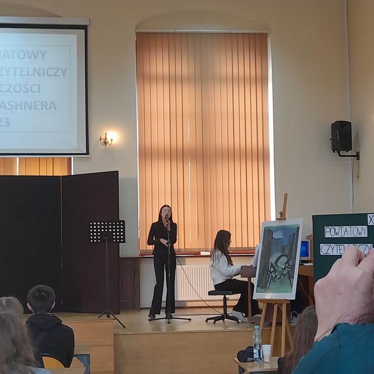 14.03.2023-XV Powiatowy Konkurs Czytelniczy z Literatury Fantasy — zdjęcie 40