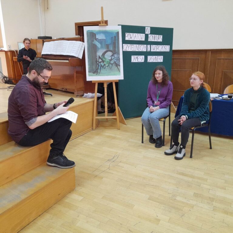 14.03.2023-XV Powiatowy Konkurs Czytelniczy z Literatury Fantasy — zdjęcie 59