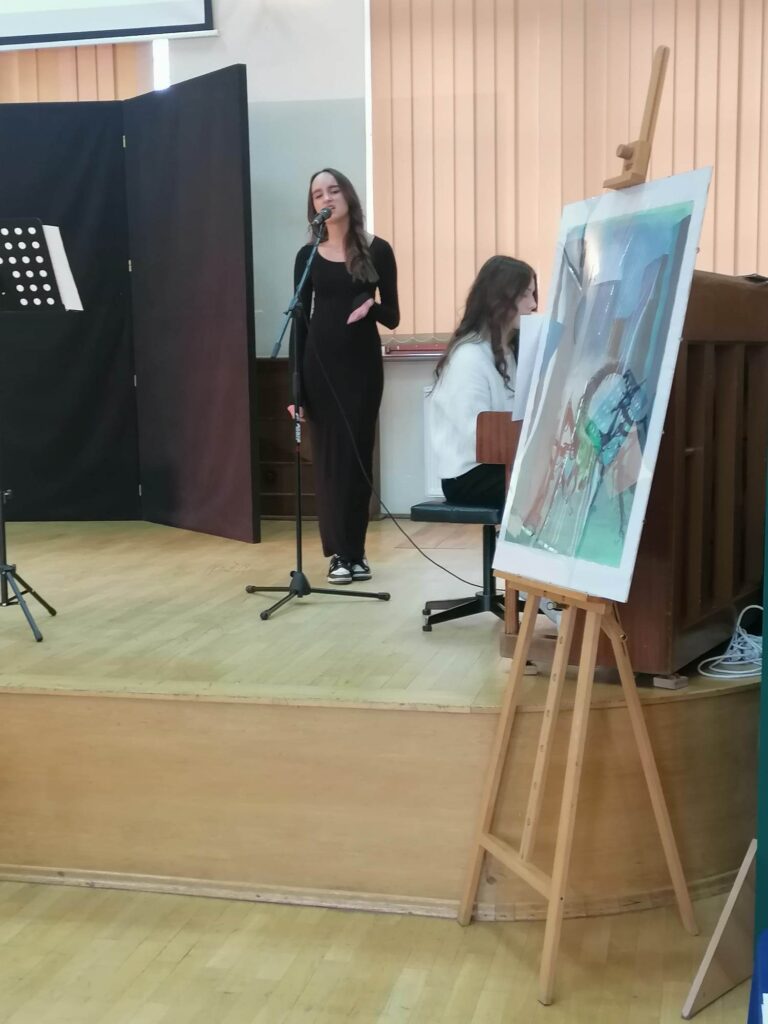 14.03.2023-XV Powiatowy Konkurs Czytelniczy z Literatury Fantasy — zdjęcie 76