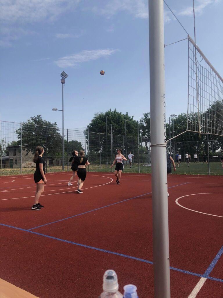 21.06.2023-Turniej Sportowy z okazji 25-lecia "Fundacji Świat na Tak" — zdjęcie 11