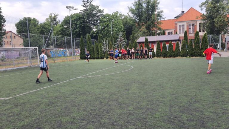 21.06.2023-Turniej Sportowy z okazji 25-lecia "Fundacji Świat na Tak" — zdjęcie 29