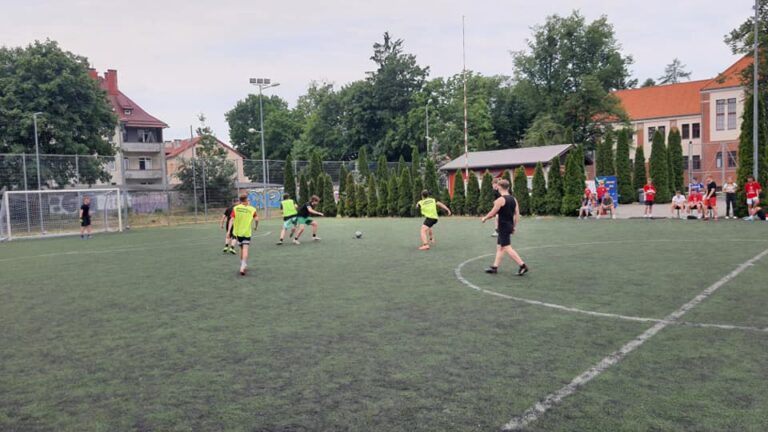21.06.2023-Turniej Sportowy z okazji 25-lecia "Fundacji Świat na Tak" — zdjęcie 34