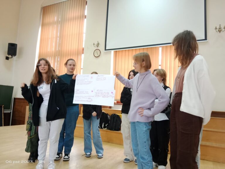08.10.2023-Warsztaty wolontariuszy — zdjęcie 6