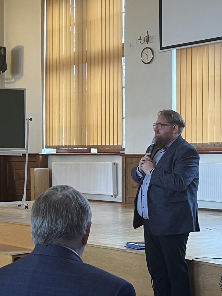 13.12.2023-Wręczenie ngród laureatom konkursu literackiego im. J. Herdera — zdjęcie 17