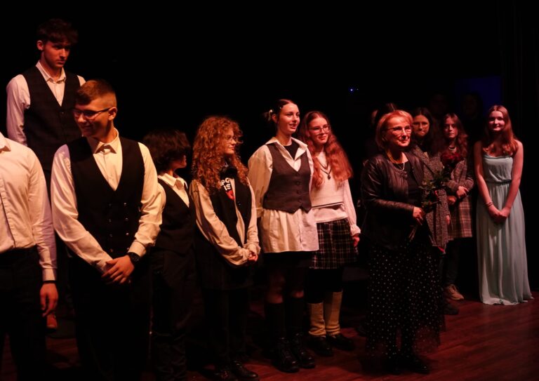 22.03.2024-Występ szkolnego Teatru "Chimera" w Centrum Kultury w Ostródzie — zdjęcie 13