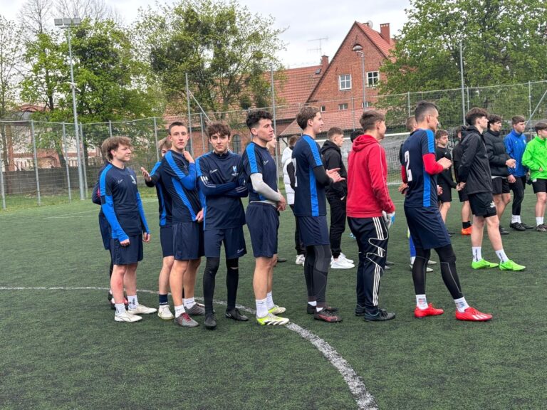 19.04.2024-Mistrzostwa Województwa Warmińsko-Mazurskiego Szkolnego Związku Sportowego w Piłce Nożnej Chłopców Licealiada — zdjęcie 6