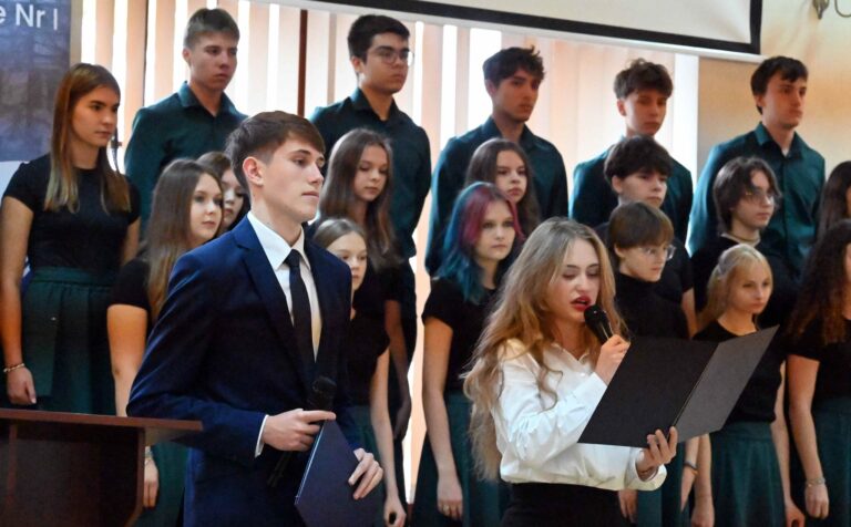 14.10.2024-POWIATOWY DZIEŃ EDUKACJI NARODOWEJ — zdjęcie 16