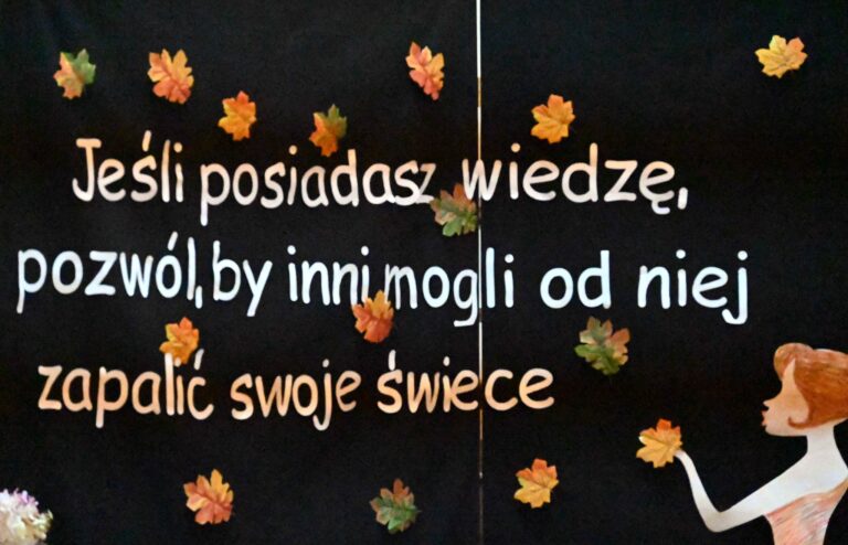 14.10.2024-POWIATOWY DZIEŃ EDUKACJI NARODOWEJ — zdjęcie 48