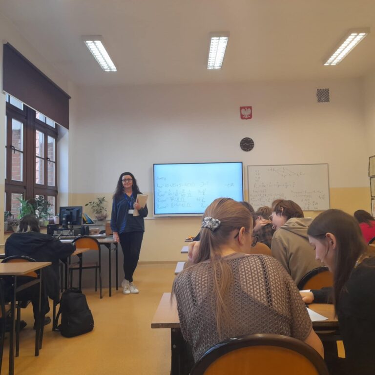 28.10.2024-KONKURS CZYTELNICZY: CO WIESZ O BIBLIOTEKACH I KSIĄŻKACH? — zdjęcie 2