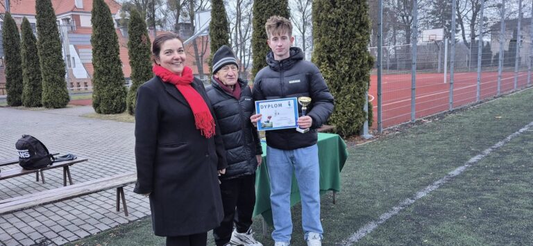 06.12.2024-MIKOŁAJKI NA SPORTOWO — zdjęcie 10