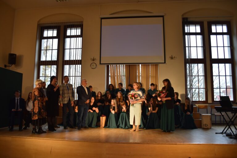 27.11.2024-KONCERT "OD NIEPODLEGŁOŚCI DO NIEPODLEGŁOŚCI - HISTORIA MUZYKĄ OPOWIEDZIANA" — zdjęcie 4