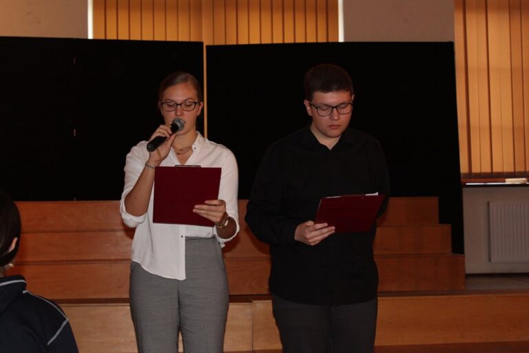 30.09-04.10.2019-Tydzień Bażyńskiego i spektakl "Zepsute zabawkio" — zdjęcie 12