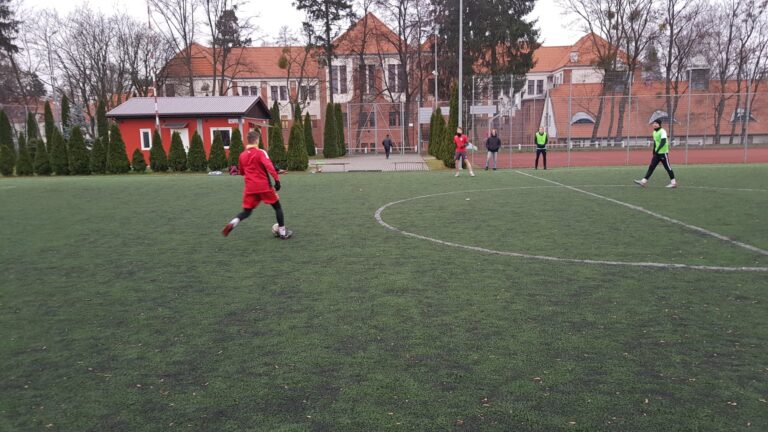 06.12.2019-Sportowy Turniej Mikołajkowy — zdjęcie 9