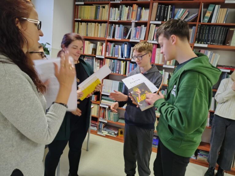 07.11.2024-PODSUMOWANIE OBCHODÓW MIĘDZYNARODOWEGO MIESIĄCA BIBLIOTEK SZKOLNYCH — zdjęcie 8
