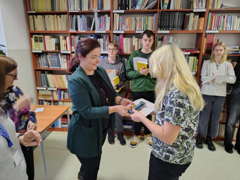 07.11.2024-PODSUMOWANIE OBCHODÓW MIĘDZYNARODOWEGO MIESIĄCA BIBLIOTEK SZKOLNYCH — zdjęcie 16