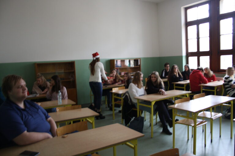 06.12.2018-Mikołajki w szkole — zdjęcie 18