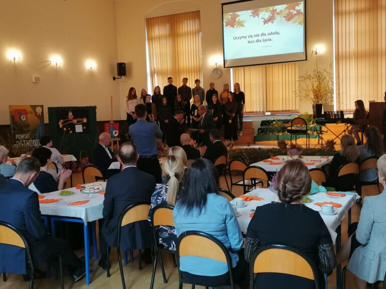 14.10.2021-Powiatowy Dzień Edukacji Narodowej — zdjęcie 29