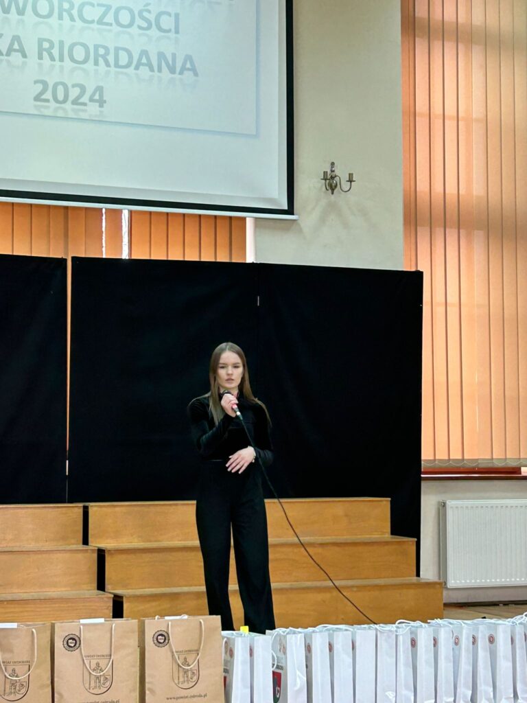 21.03.2024-XVI Powiatowy Konkurs z Literatury Fantasy — zdjęcie 35