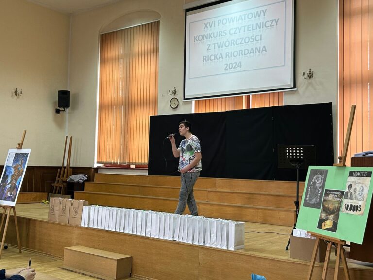21.03.2024-XVI Powiatowy Konkurs z Literatury Fantasy — zdjęcie 54