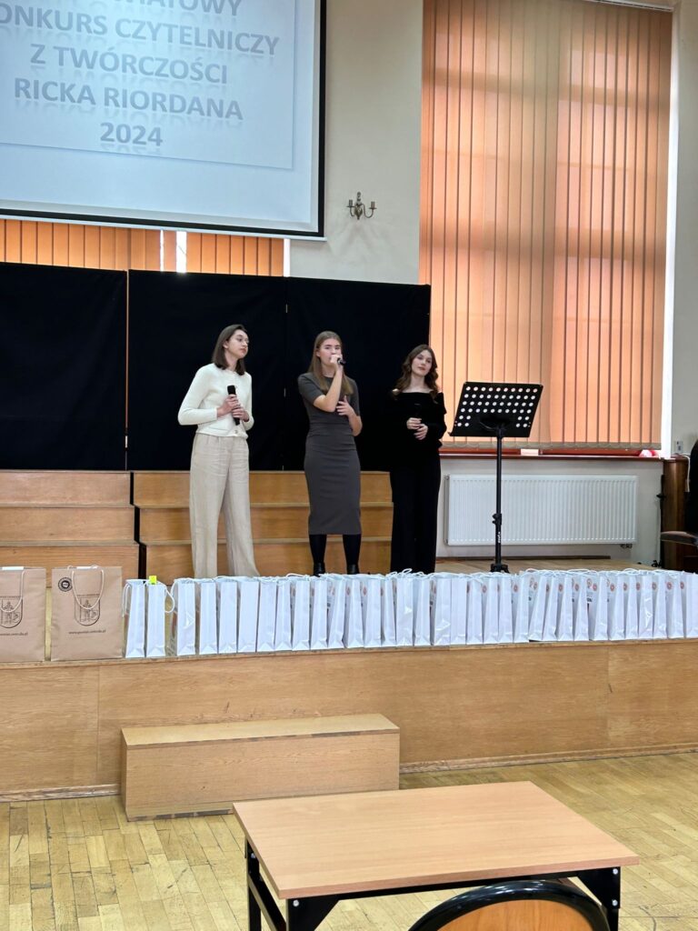 21.03.2024-XVI Powiatowy Konkurs z Literatury Fantasy — zdjęcie 66
