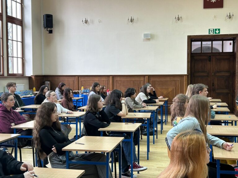 21.03.2024-XVI Powiatowy Konkurs z Literatury Fantasy — zdjęcie 75