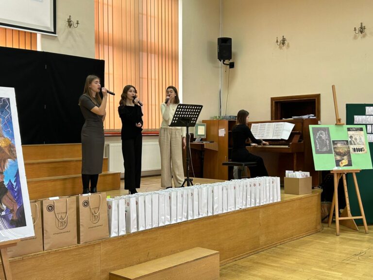 21.03.2024-XVI Powiatowy Konkurs z Literatury Fantasy — zdjęcie 92