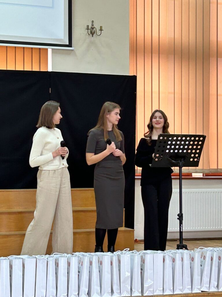 21.03.2024-XVI Powiatowy Konkurs z Literatury Fantasy — zdjęcie 106