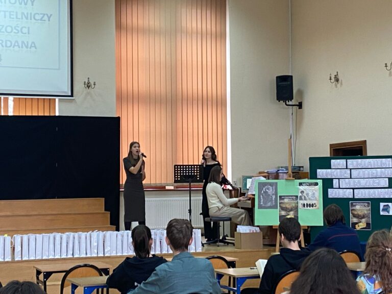 21.03.2024-XVI Powiatowy Konkurs z Literatury Fantasy — zdjęcie 63