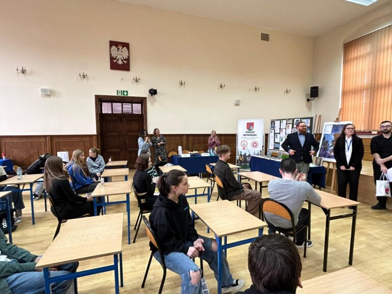21.03.2024-XVI Powiatowy Konkurs z Literatury Fantasy — zdjęcie 5