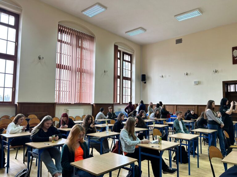 21.03.2024-XVI Powiatowy Konkurs z Literatury Fantasy — zdjęcie 17