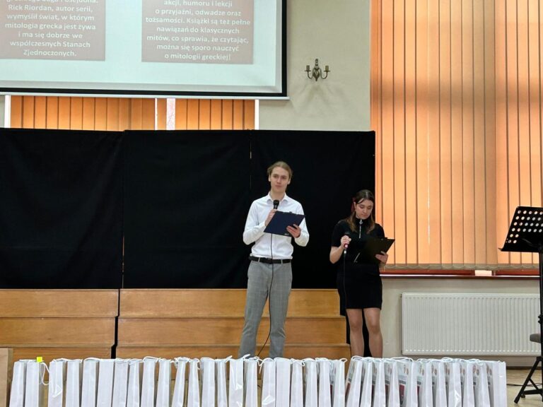 21.03.2024-XVI Powiatowy Konkurs z Literatury Fantasy — zdjęcie 28