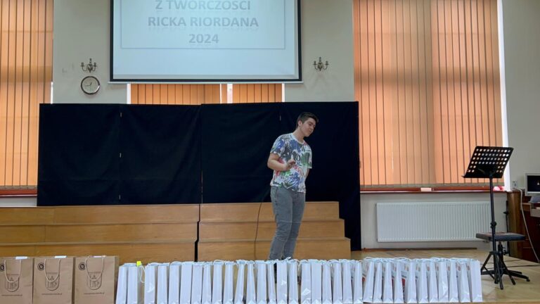 21.03.2024-XVI Powiatowy Konkurs z Literatury Fantasy — zdjęcie 39