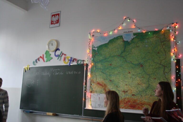 15.12.2017-Konkurs na świąteczny wystrój klas — zdjęcie 7