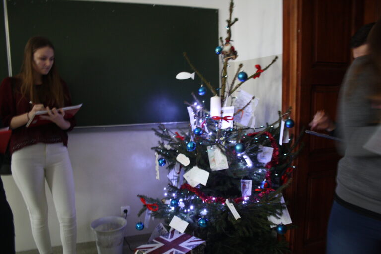 15.12.2017-Konkurs na świąteczny wystrój klas — zdjęcie 12